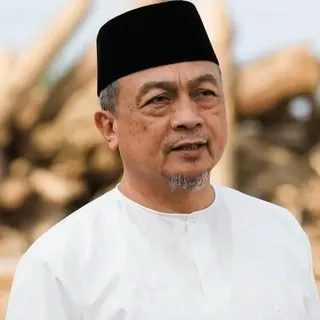 Ustadz Bachtiar Nasir, Ketua Yayasan Wakaf Pesantren Sabilia